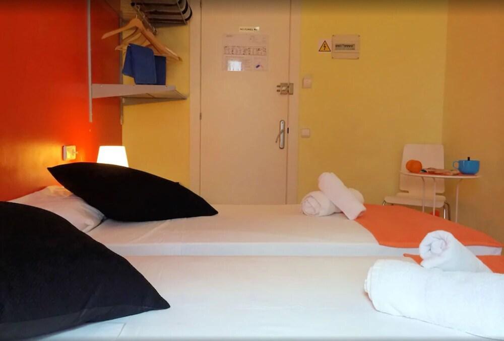 Guest house North 2*